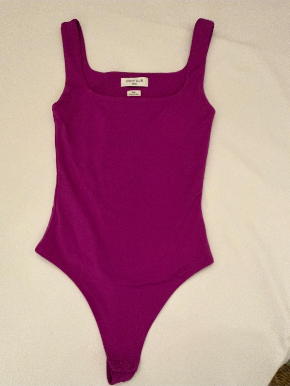 Aritzia contour bodysuit Magenta XXS
